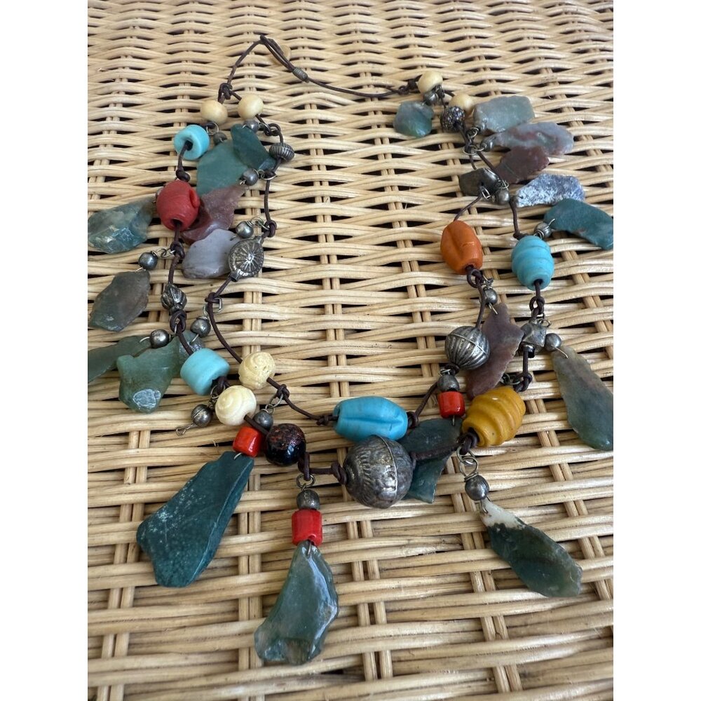 Vintage 80s Double Strand Necklace Carved Agate Trade Beads Boho - Picture 12 of 16
